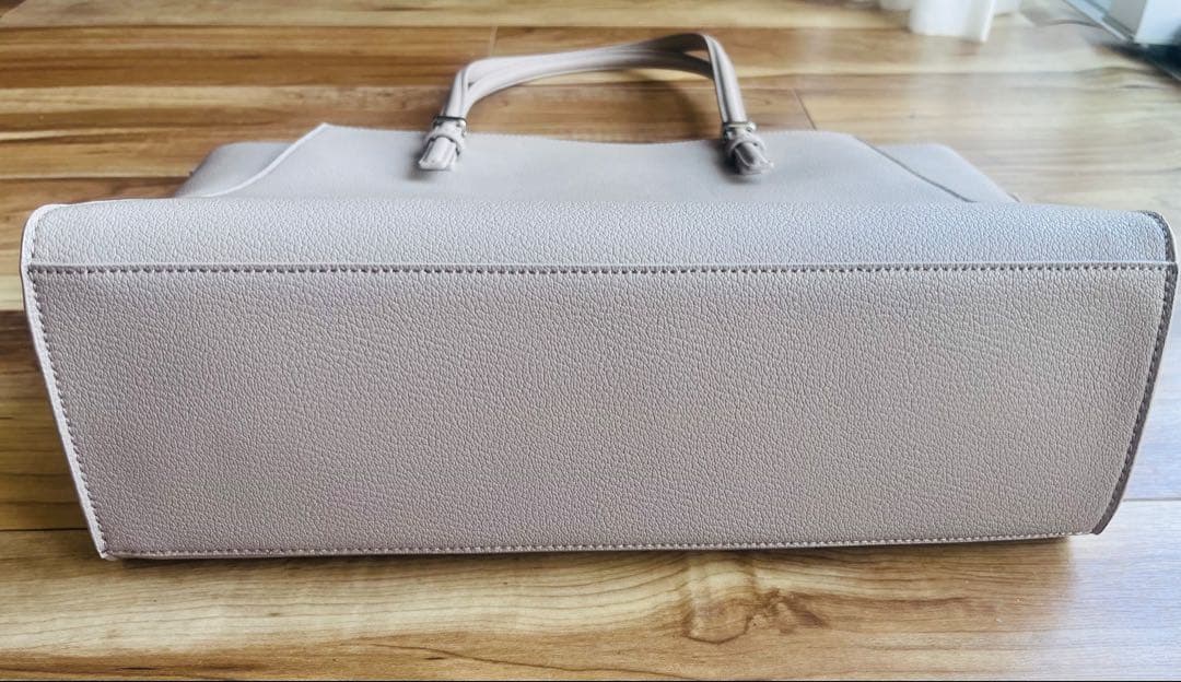 【美品】ベージュトートバッグCharles&keith