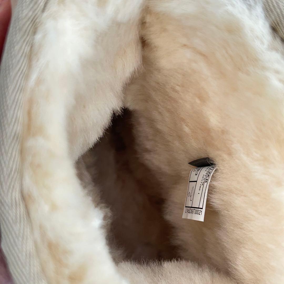 UGG アグムートンブーツ　クラシック　 ベージュ