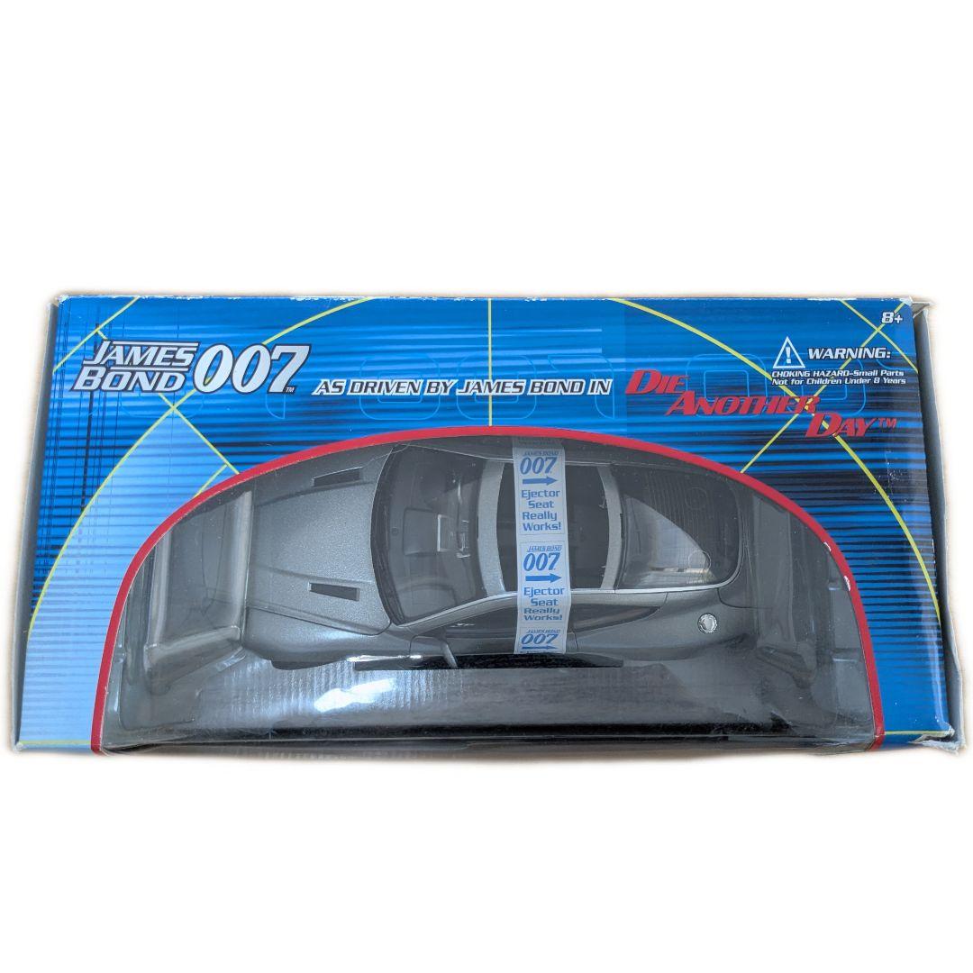 007 Aston Martin V12 Vanquish 1/18 ミニカー