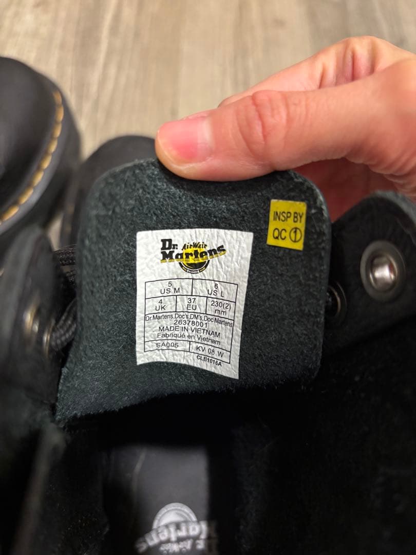 Dr. Martens ブラック厚底ブーツ