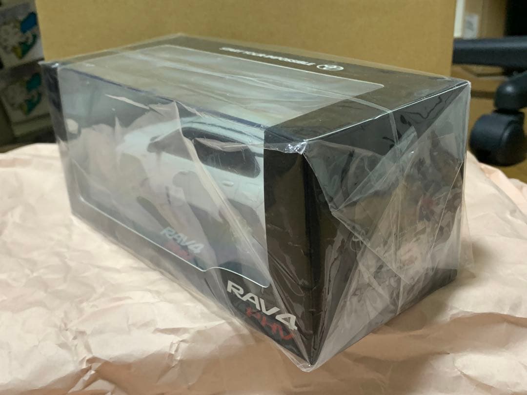 さ*も様 RAV4 PHV ミニカー ホワイトパール