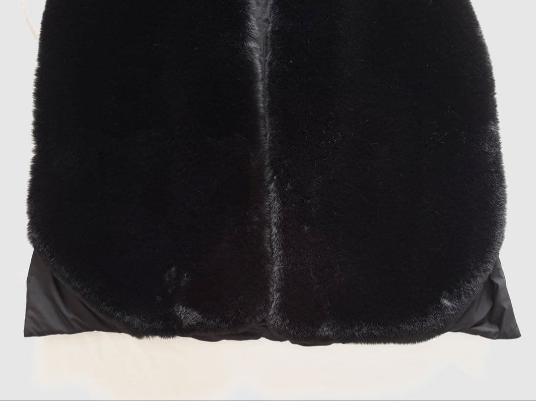 試着のみ☆Aga エコファーベスト　ブラック　9号　ヤマダヤ　ジレ　フード　ファ