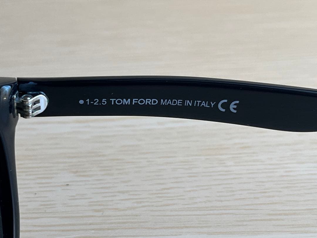 トムフォード TF211 アジアンフィット ブラック　(メガネ　サングラス)