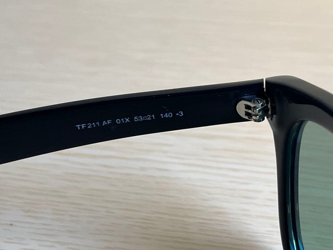 トムフォード TF211 アジアンフィット ブラック　(メガネ　サングラス)