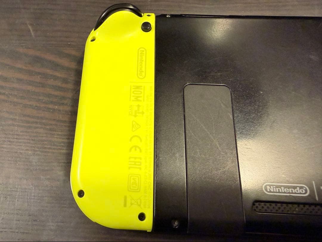 動作品 Nintendo Switch HAC-001 本体　ジョイコンx2