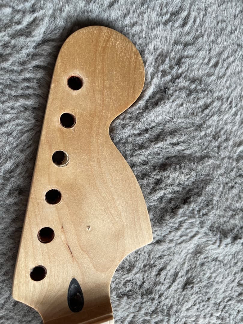 ジャンク品　ギター ボディ　ネック塗料他