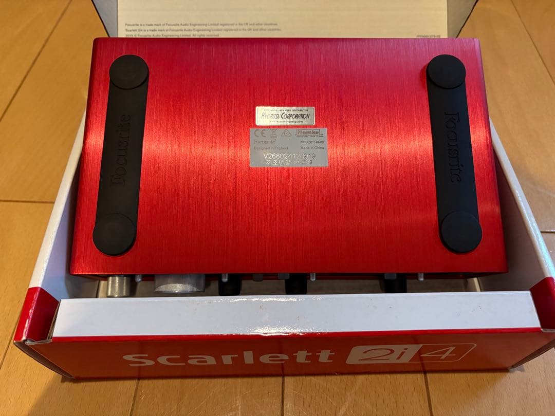 Focusrite Scarlett 2i4 USBオーディオインターフェース