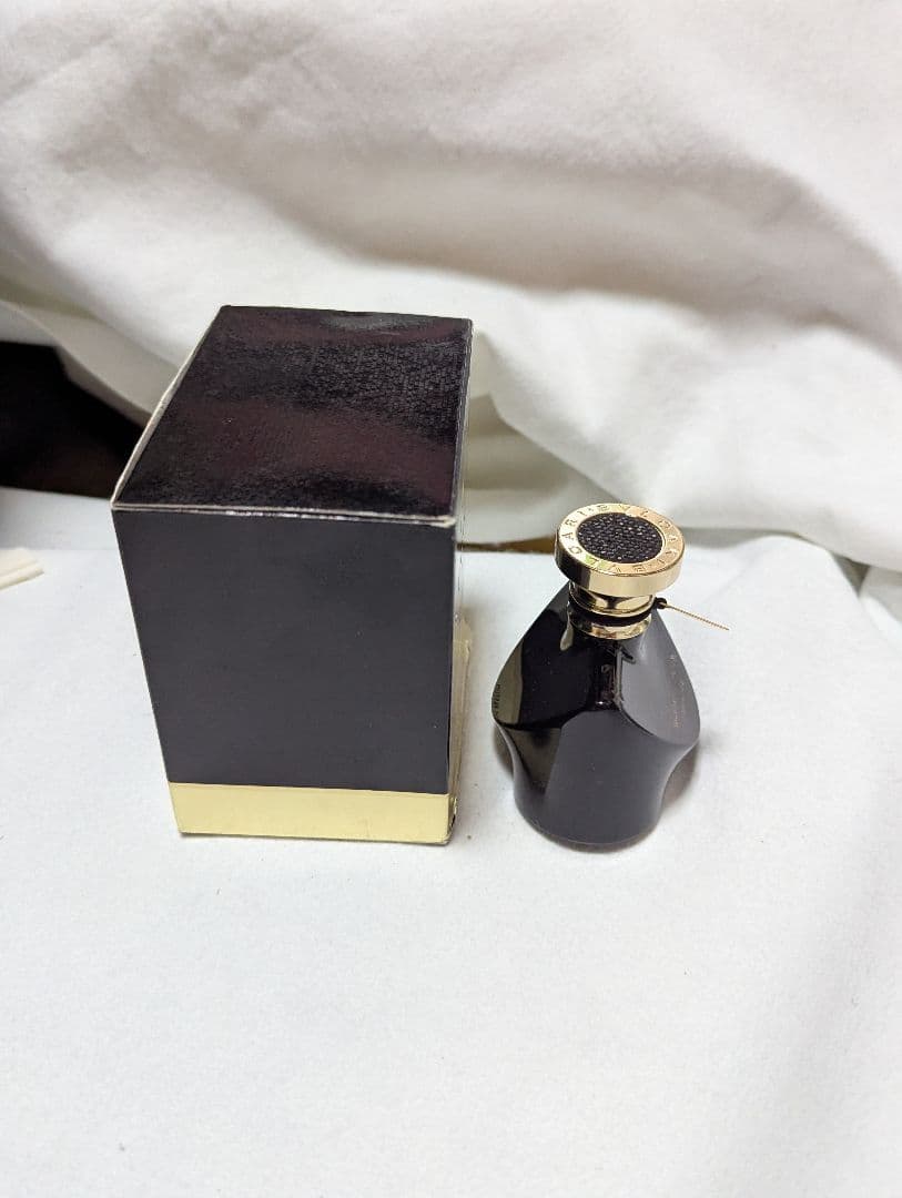 廃盤希少ブルガリジャスミンノワールレサンスオードパルファム50ml