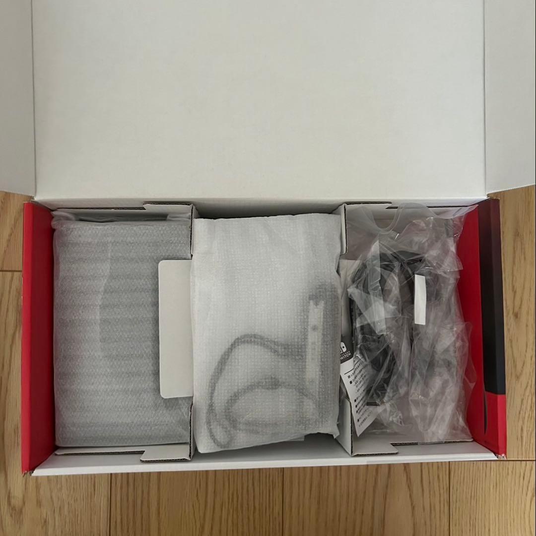 【美品・動作確認済】Nintendo Switch バッテリー強化モデル