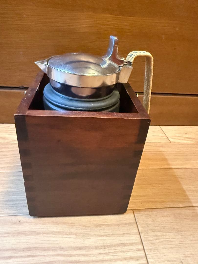 能作製フタ付純錫ちろり+美濃焼陶器+天然木枠　３点セット