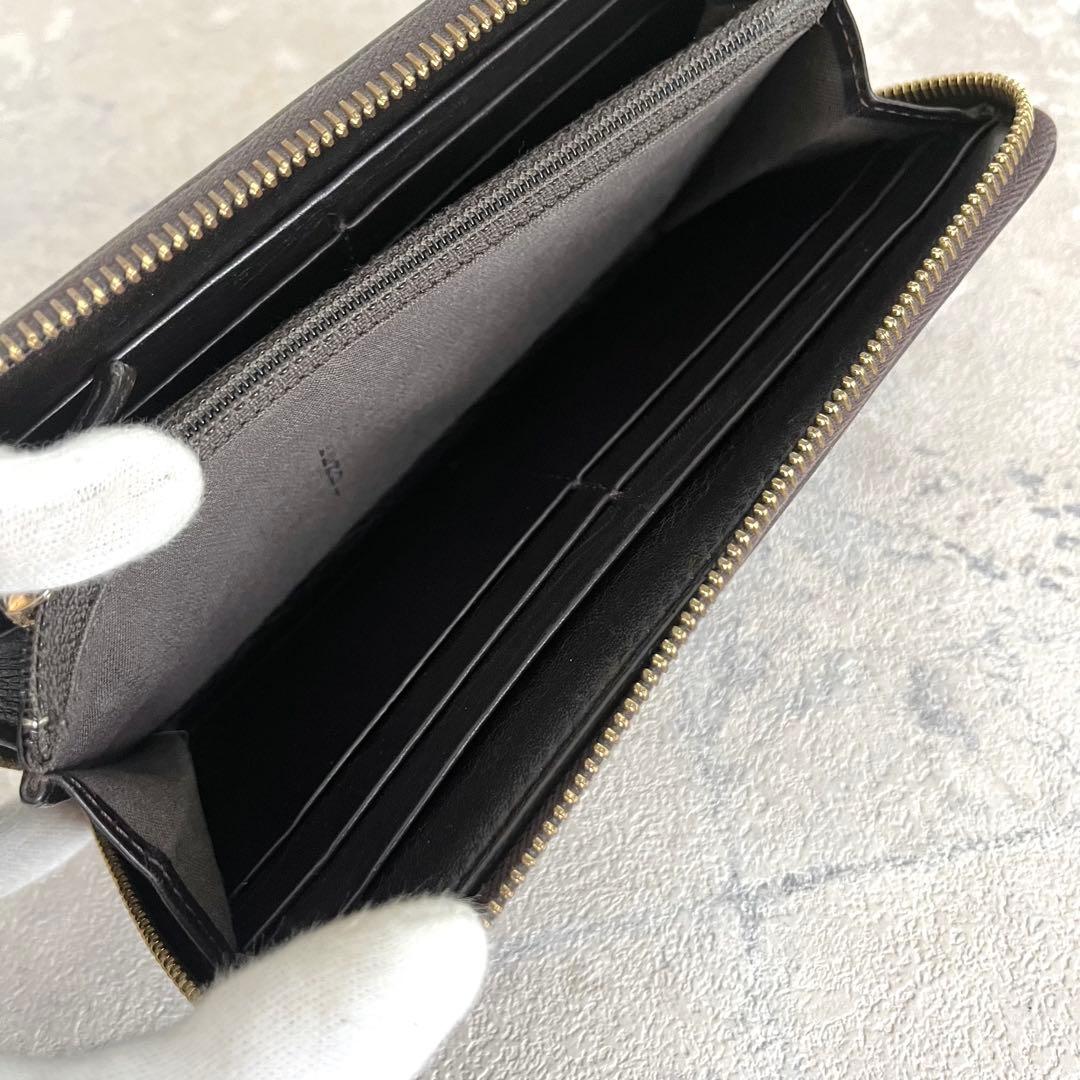 美品✨FENDI ズッカ ラウンドファスナー 長財布 キャンバス ブラウン
