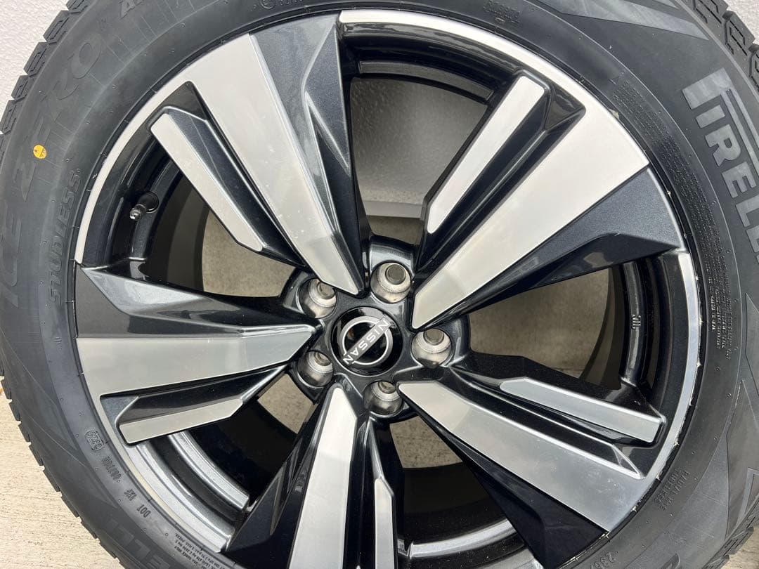 日産エクストレイルt33 19インチスタッドレスホイールセット　スタッドレス新品