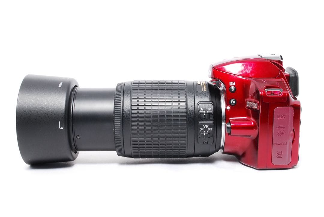 人気カラー◆Nikon D3200◆一眼レフカメラ◆手振れ補正搭載◆すぐ使える◆