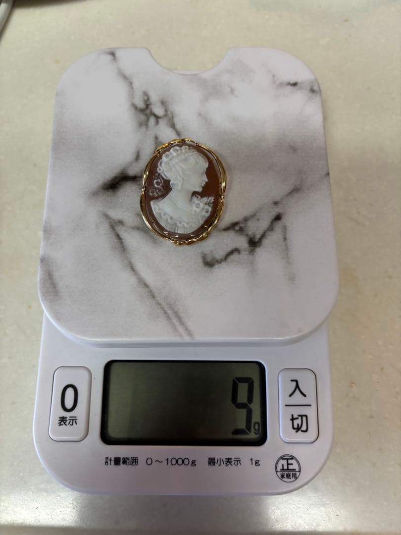 カメオブローチ ペンダントヘッド　女性の横顔デザイン　K18