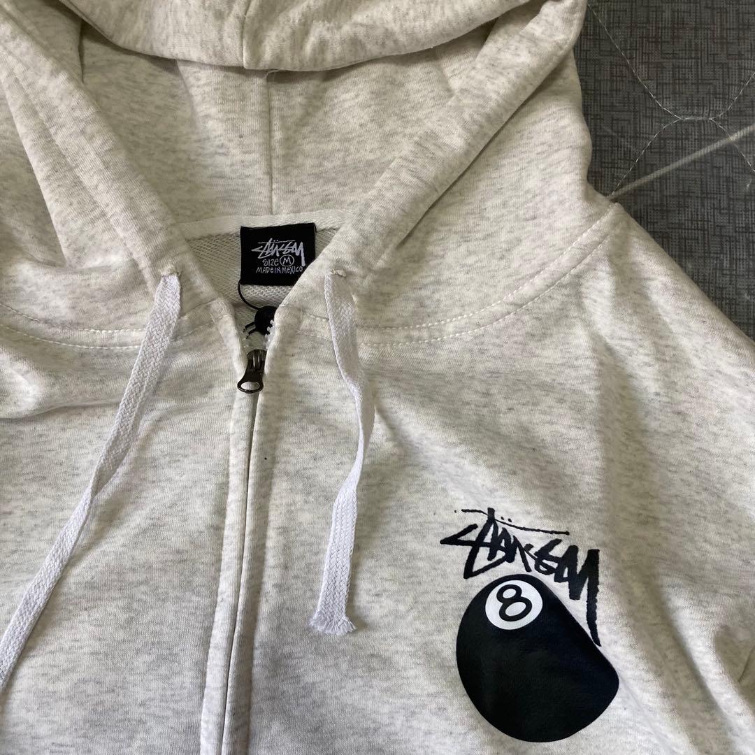 STUSSY 8ボールロゴ ジップアップパーカー グレー