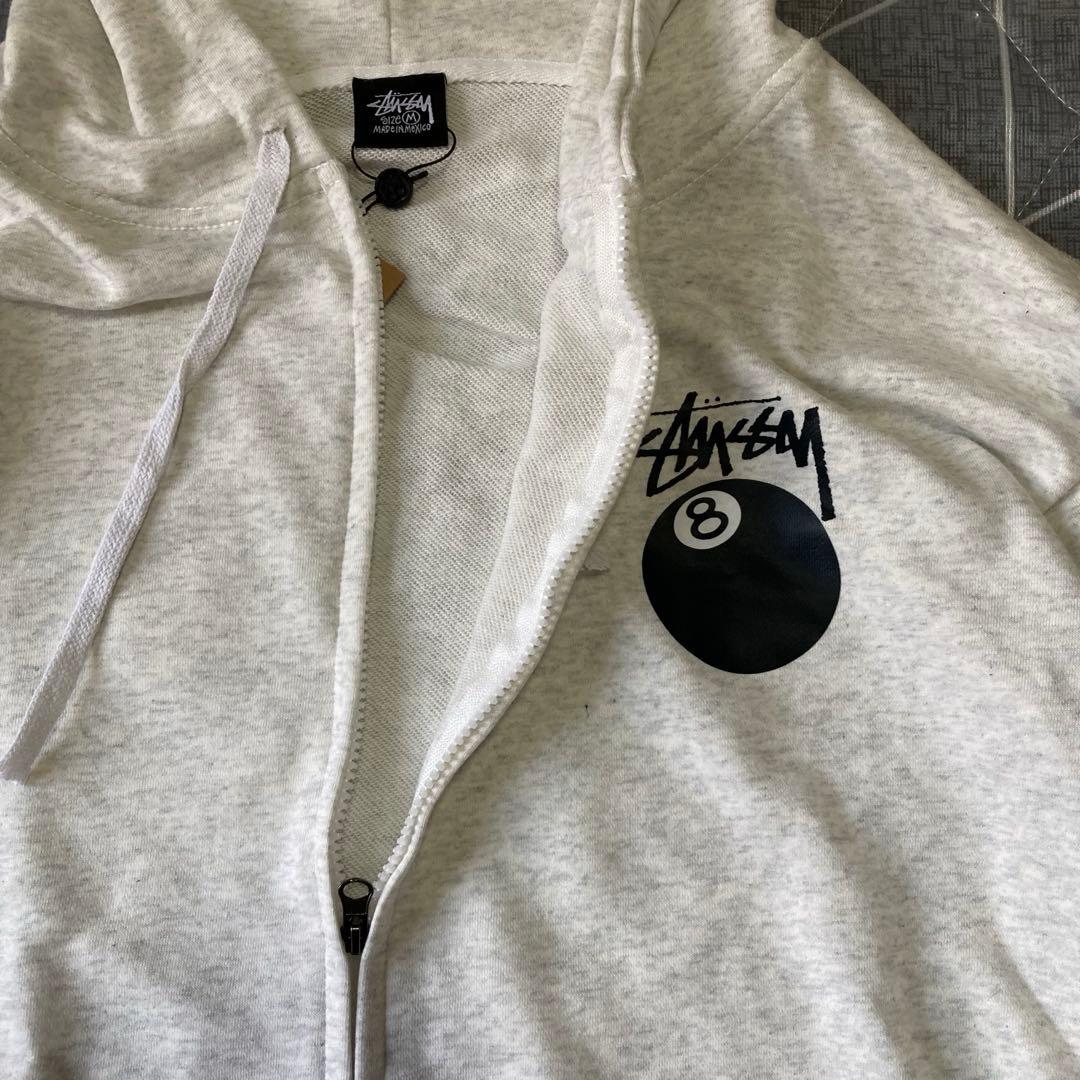 STUSSY 8ボールロゴ ジップアップパーカー グレー