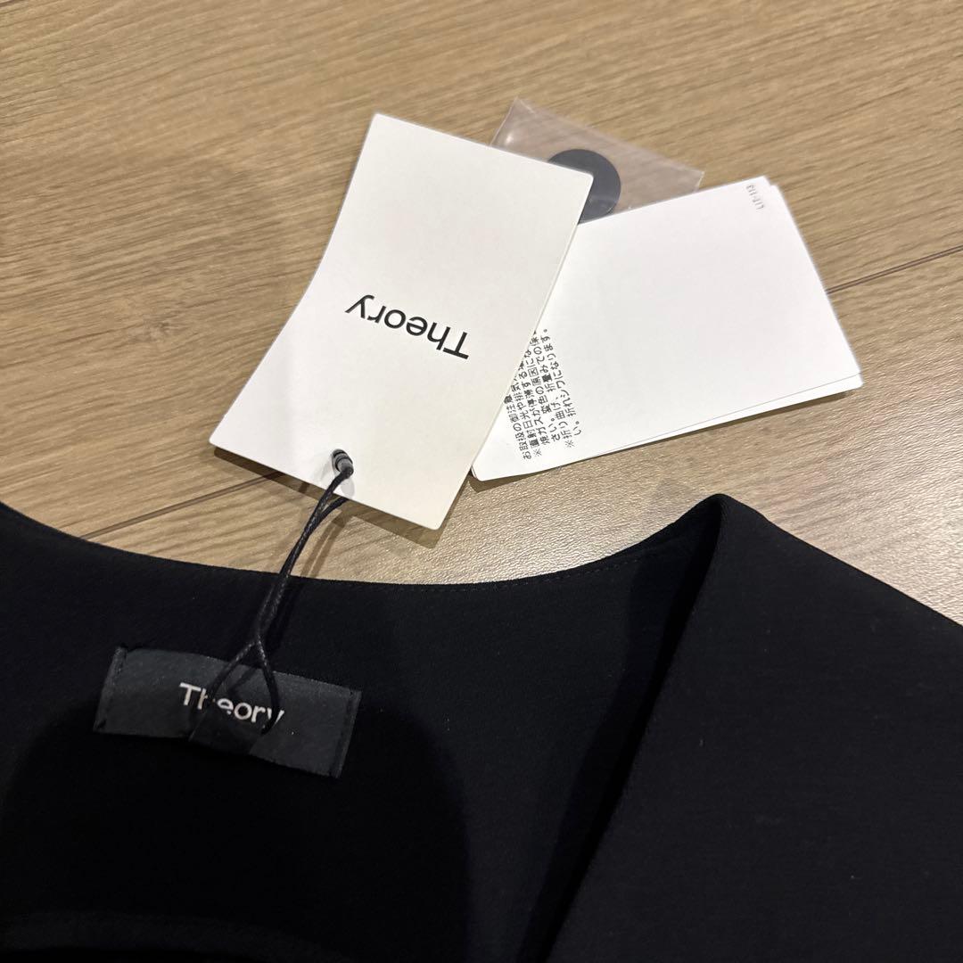 Theory ブラック ノースリーブ ベスト