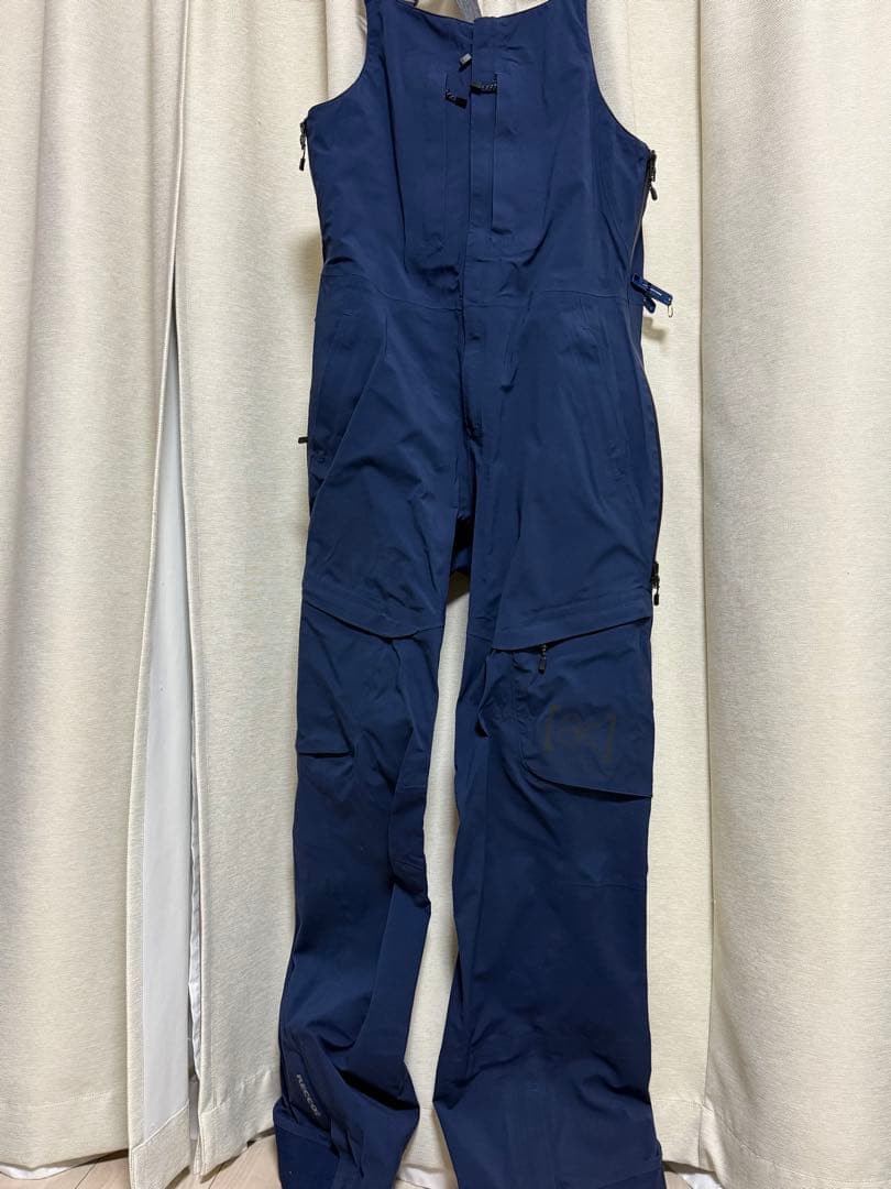 ウィメンズ　[ak] BURTON GORETEX 2L ビブパンツM ネイビー