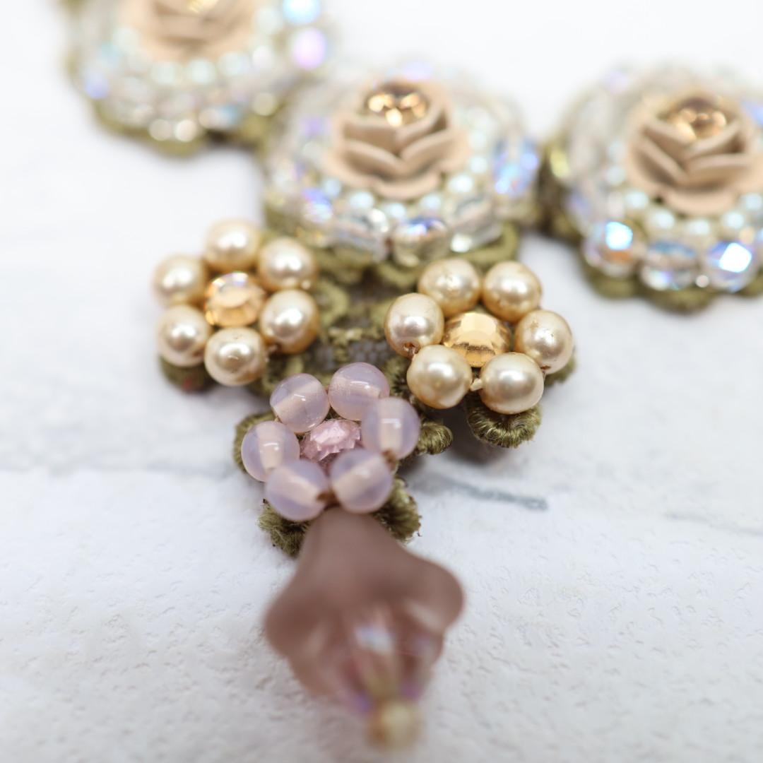 希少 ミハエルネグリン ネックレス フラワーモチーフ ラインストーン