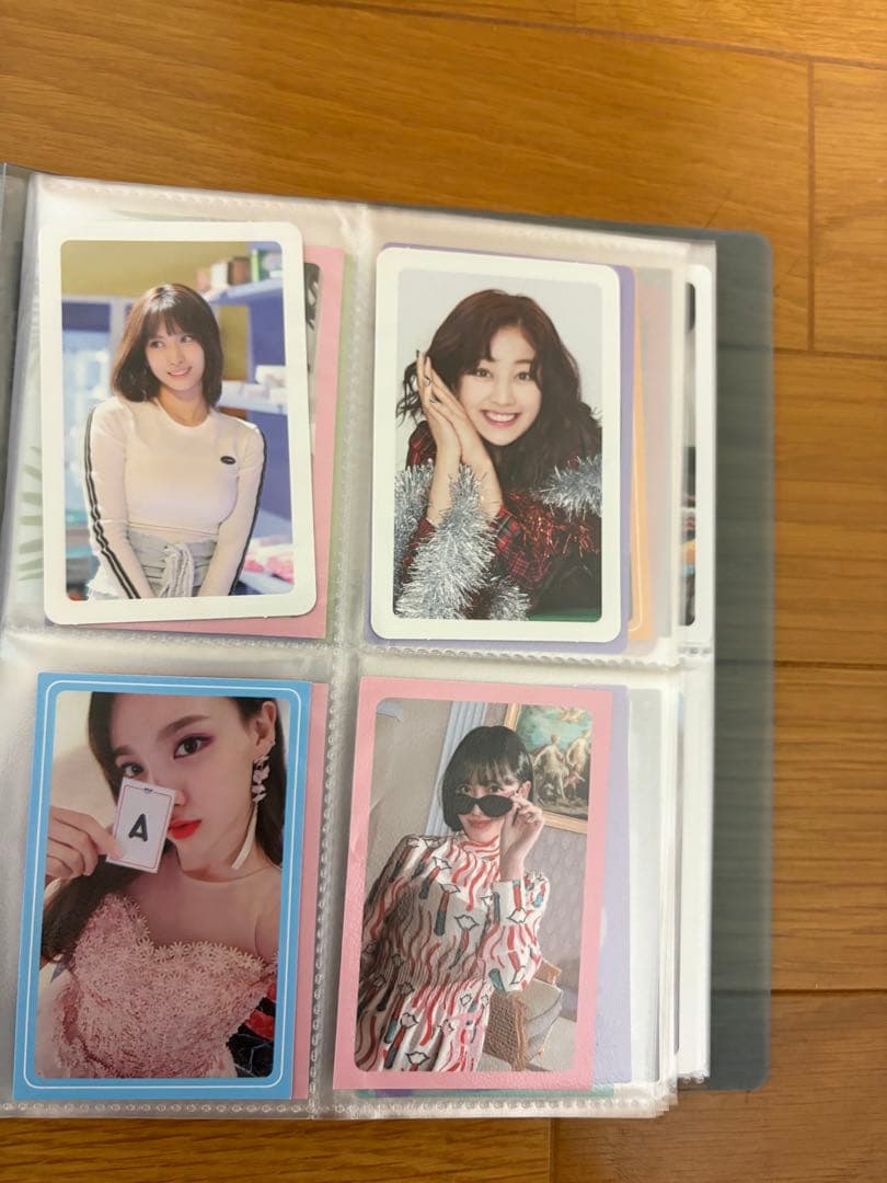 TWICE CDアルバムセット、公式ペンライトとうちわ、トレカ88枚セット