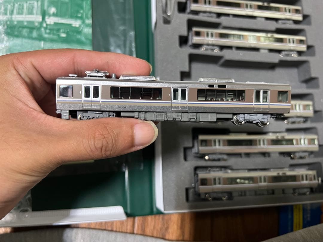 KATO223系2000番台新快速