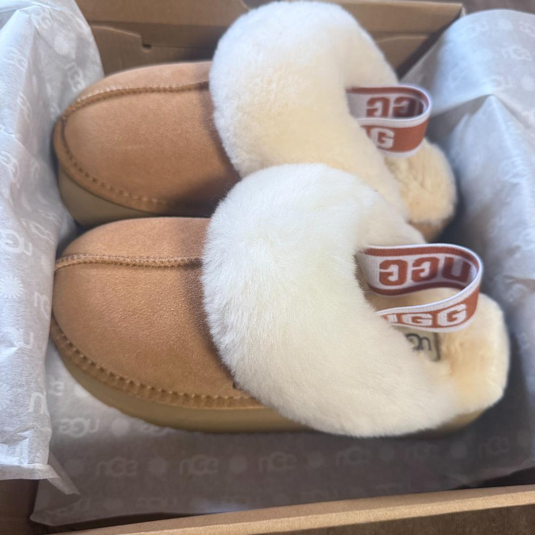 UGGレディース 厚底 ムートン サンダル チェスナット 2３.5cm