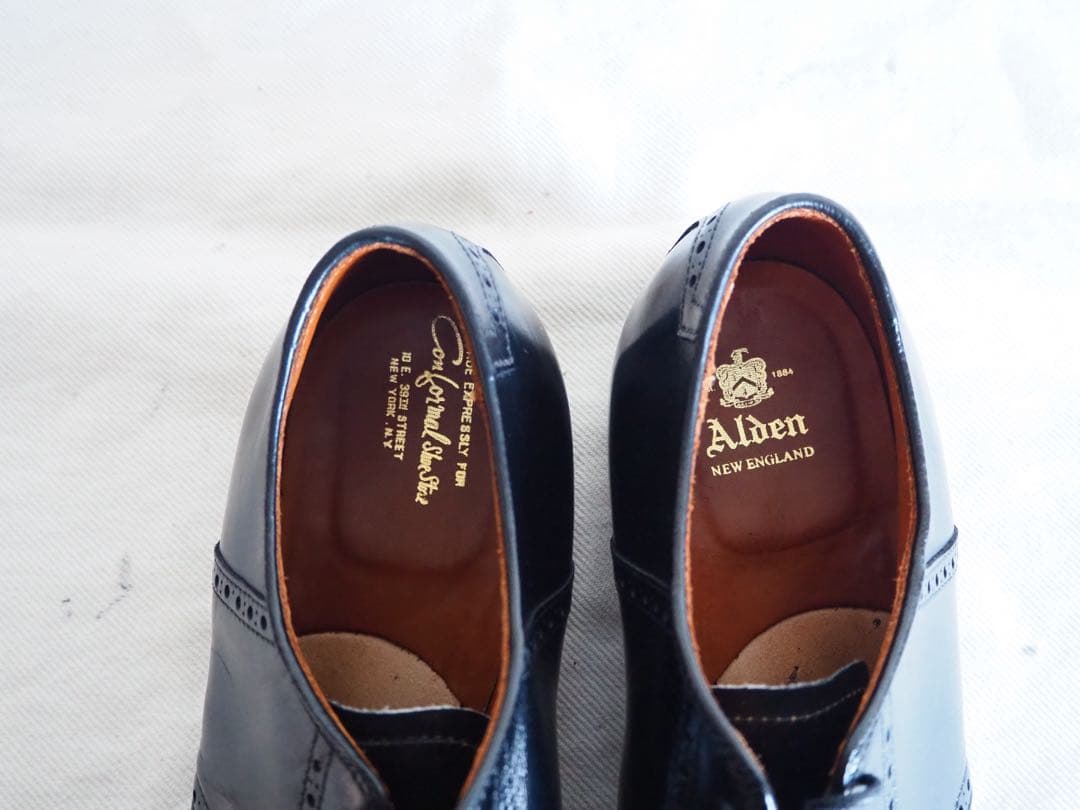 靴 Alden 59957 Black Saddle Shoes