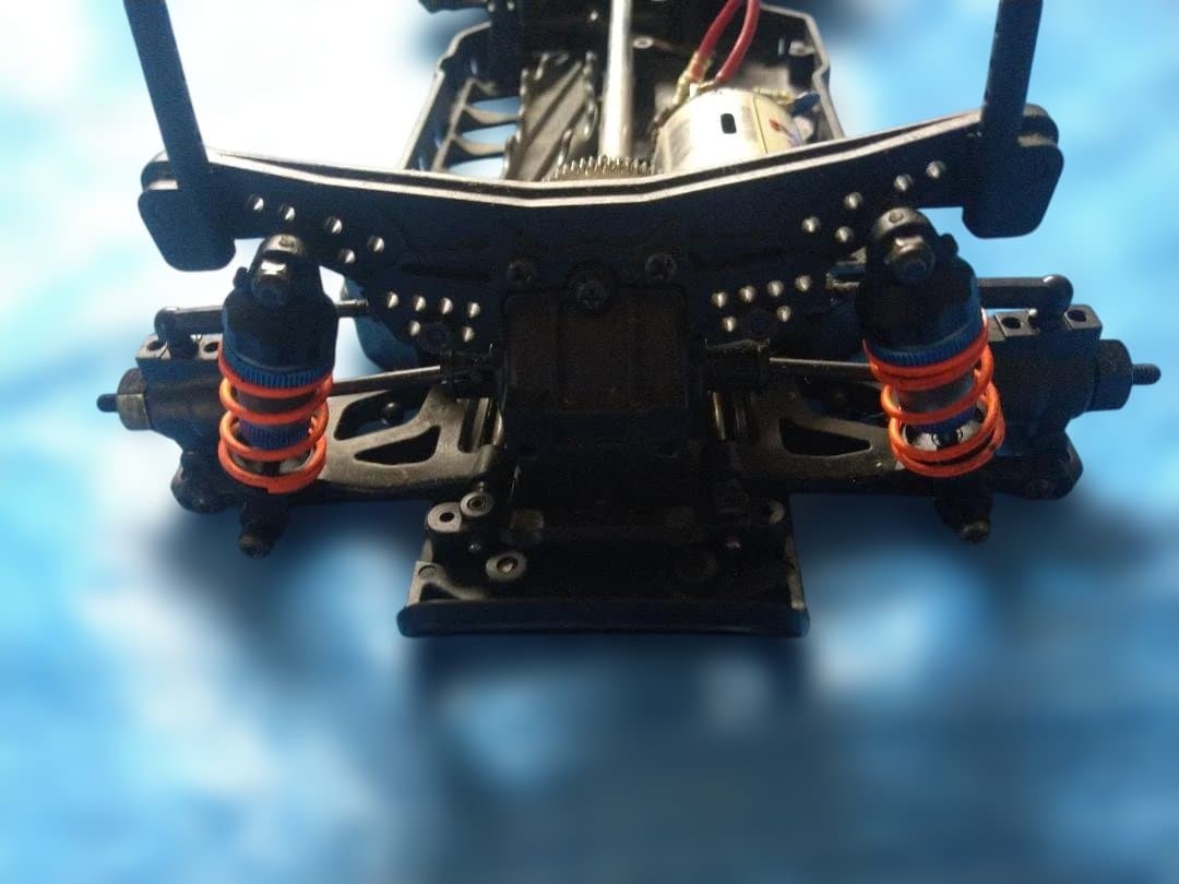 モデル名不明　ラジコン　1/10　RC　電動　シャーシのみ　中古