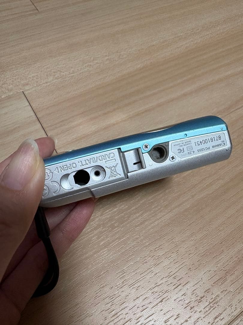 Canon IXY110lS コンパクトデジタルカメラ　イクシー　ジャンク