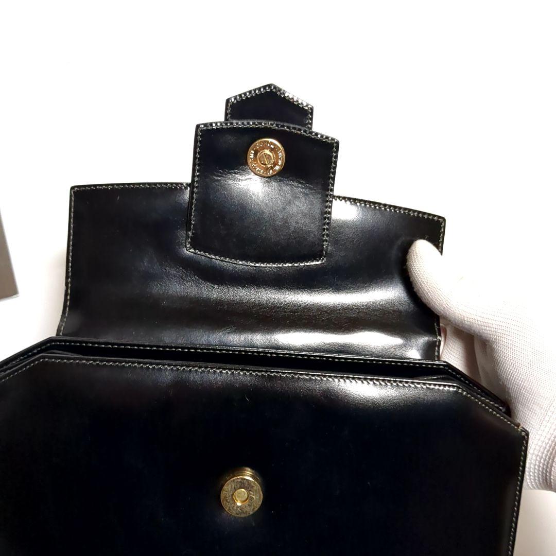 ✨極美品✨GUCCI クラッチバッグ チェーン クロコ型押し ブラック ゴールド