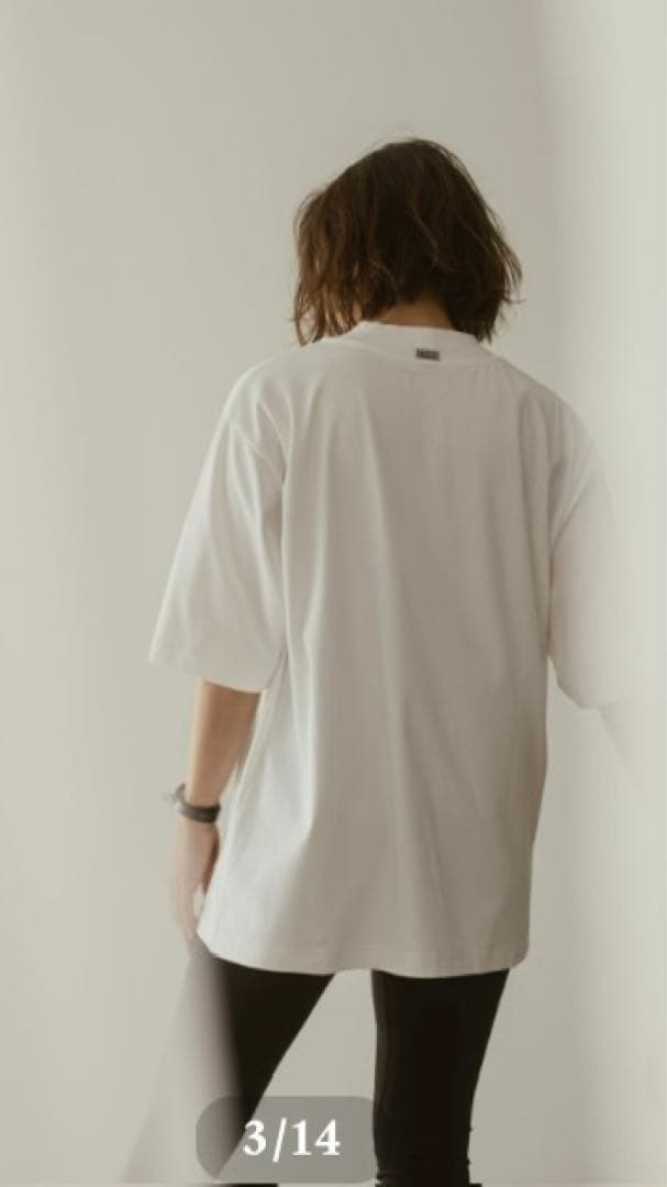 新品タグ付　ミーラベル　高橋志津奈　Tシャツ白