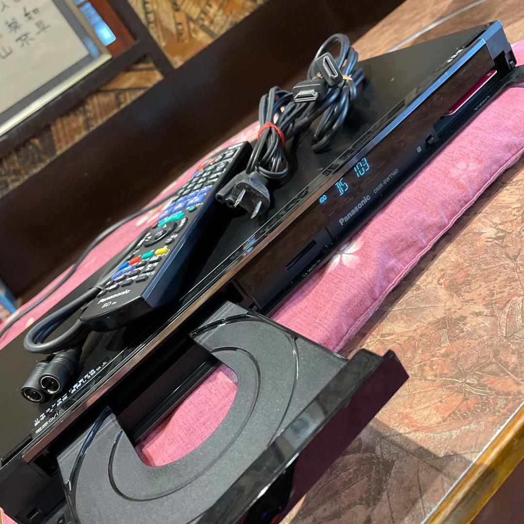 パナ DMR-BWT560/500GB/2番組W録画/フル装備/3D対応/完動品