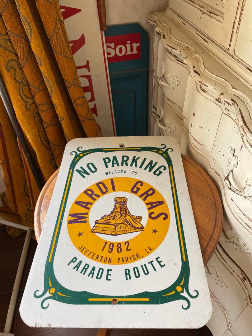 アンティーク　メタル　サイン　プレート　看板　感謝祭　NO PARKING レア