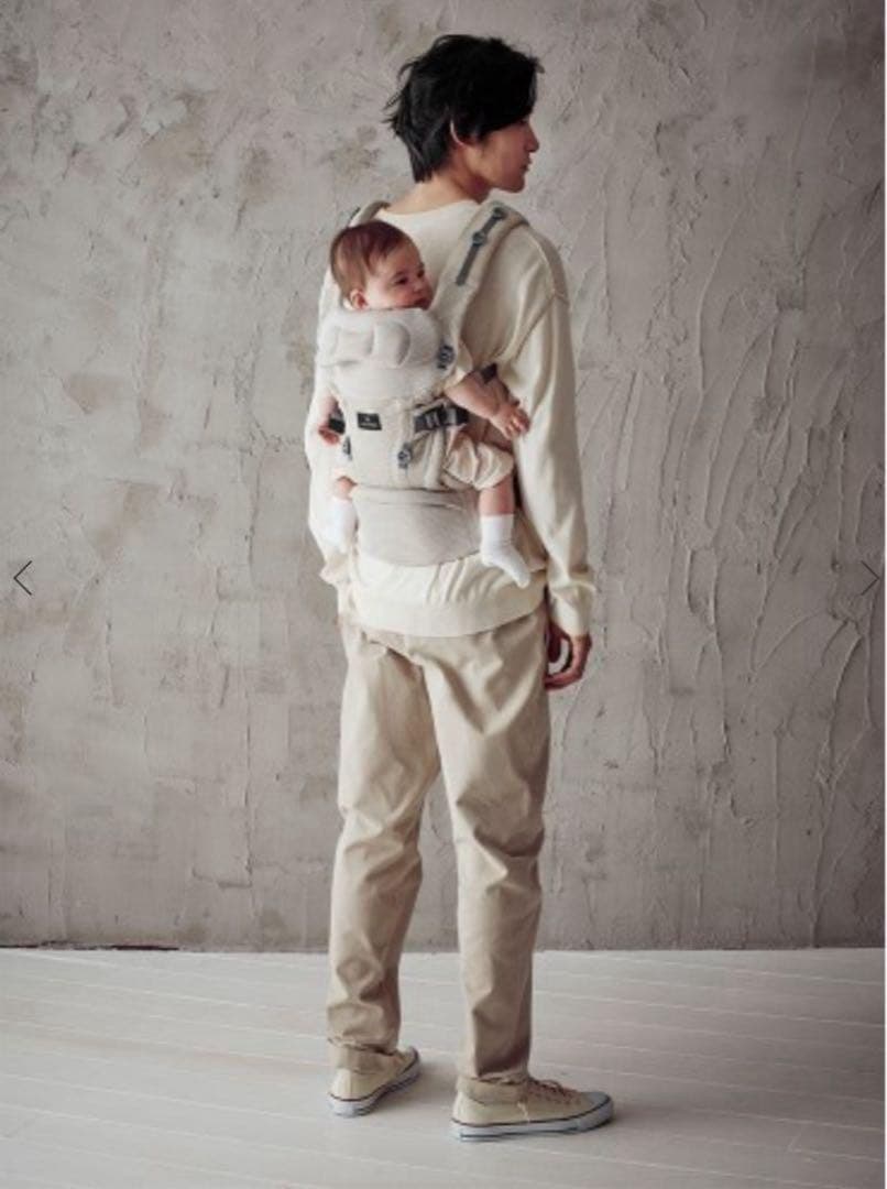 最終値下☆エールベベ 抱っこ紐 ベビーキャリアスリー ライトベージュ 新品未使用