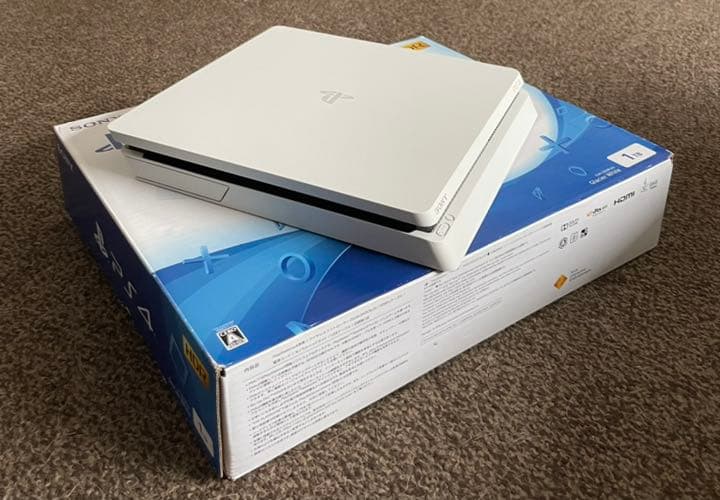 Nintendo Switch SONY PlayStation4   CUH-2200BB02