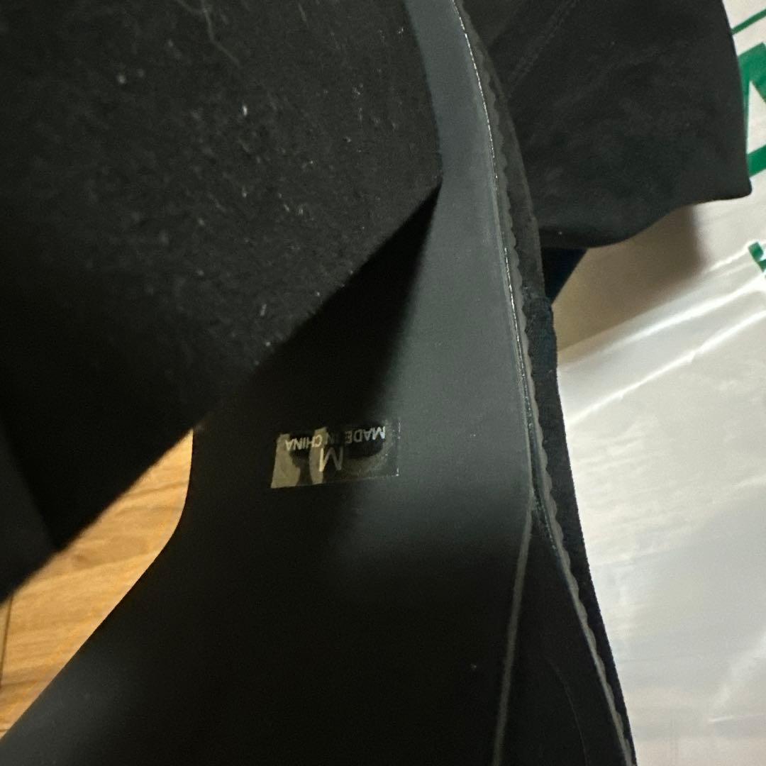 ニーハイブーツ