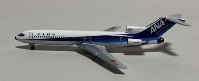 航空機・ヘリコプター ANA B727-200 JA8355