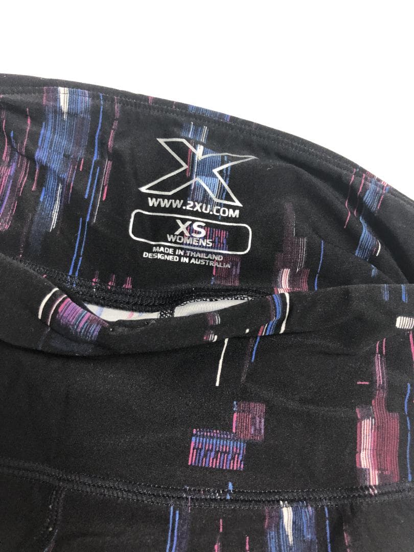 2XU ツータイムズユー レギンス　ブラックマルチ×ホワイト　レディース