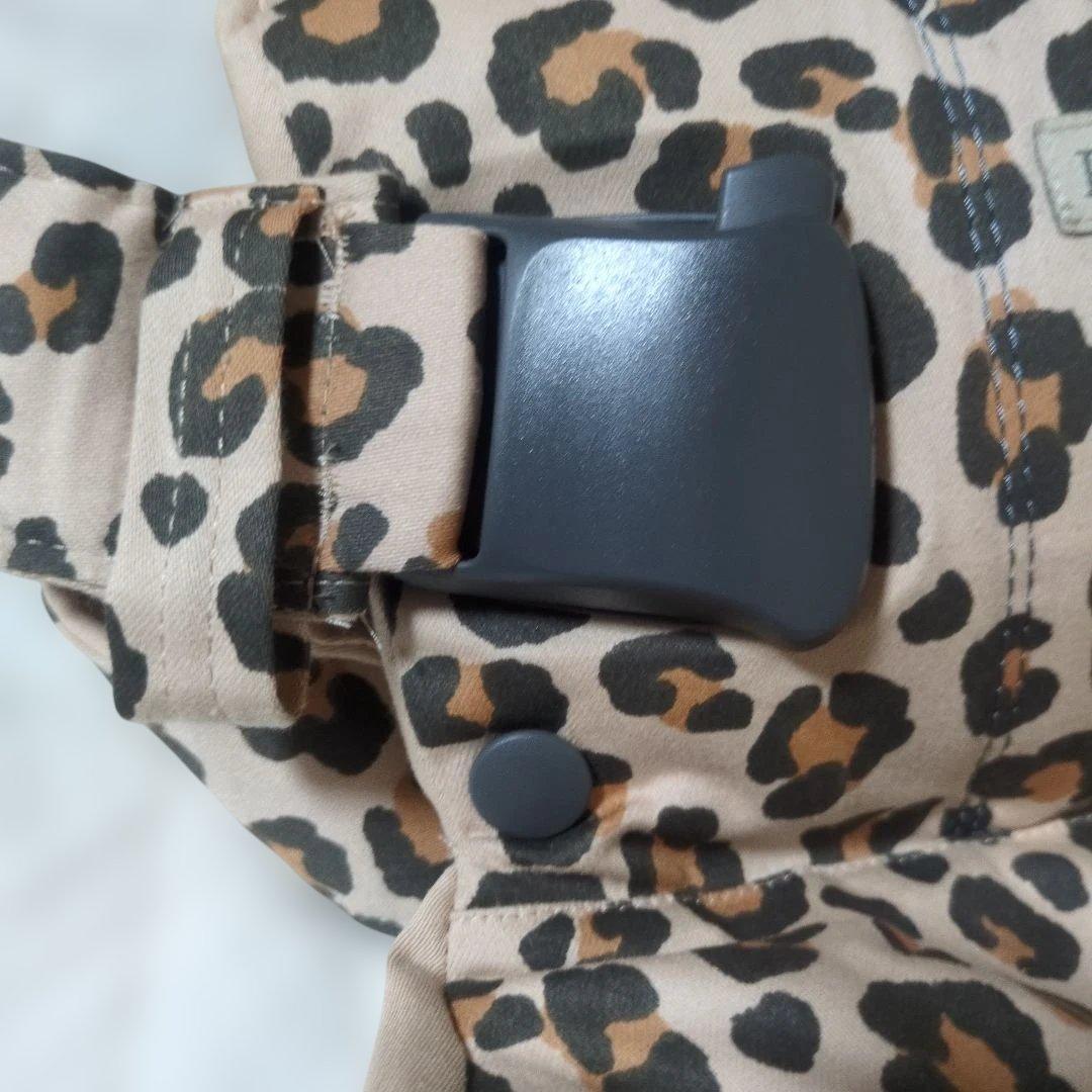 未使用　ベビービョルン ONE KAI 抱っこ紐 レオパード 豹柄 ヒョウ柄