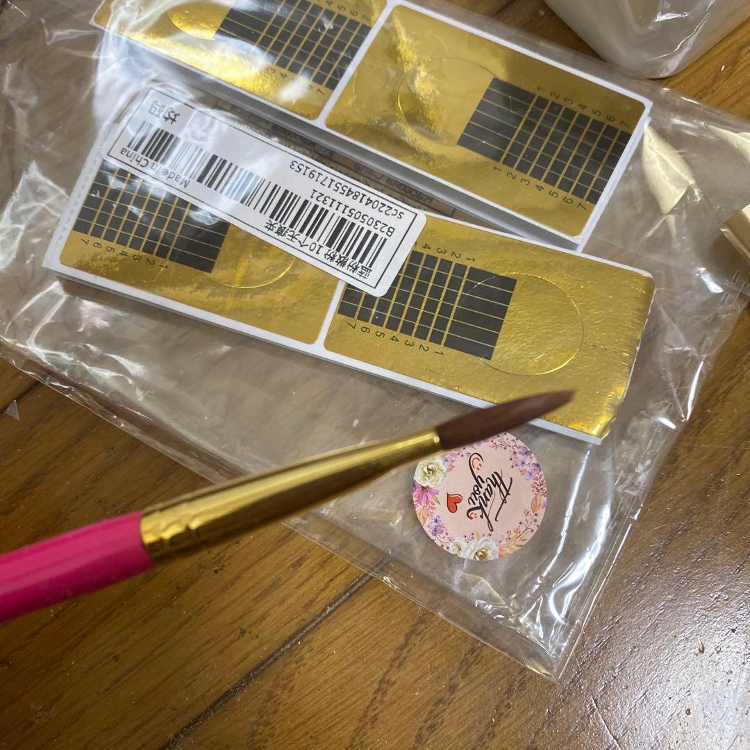 ネイルデダンス　シール100枚アクリルパウダー　まとめ売り　筆あり　スカルプ用品