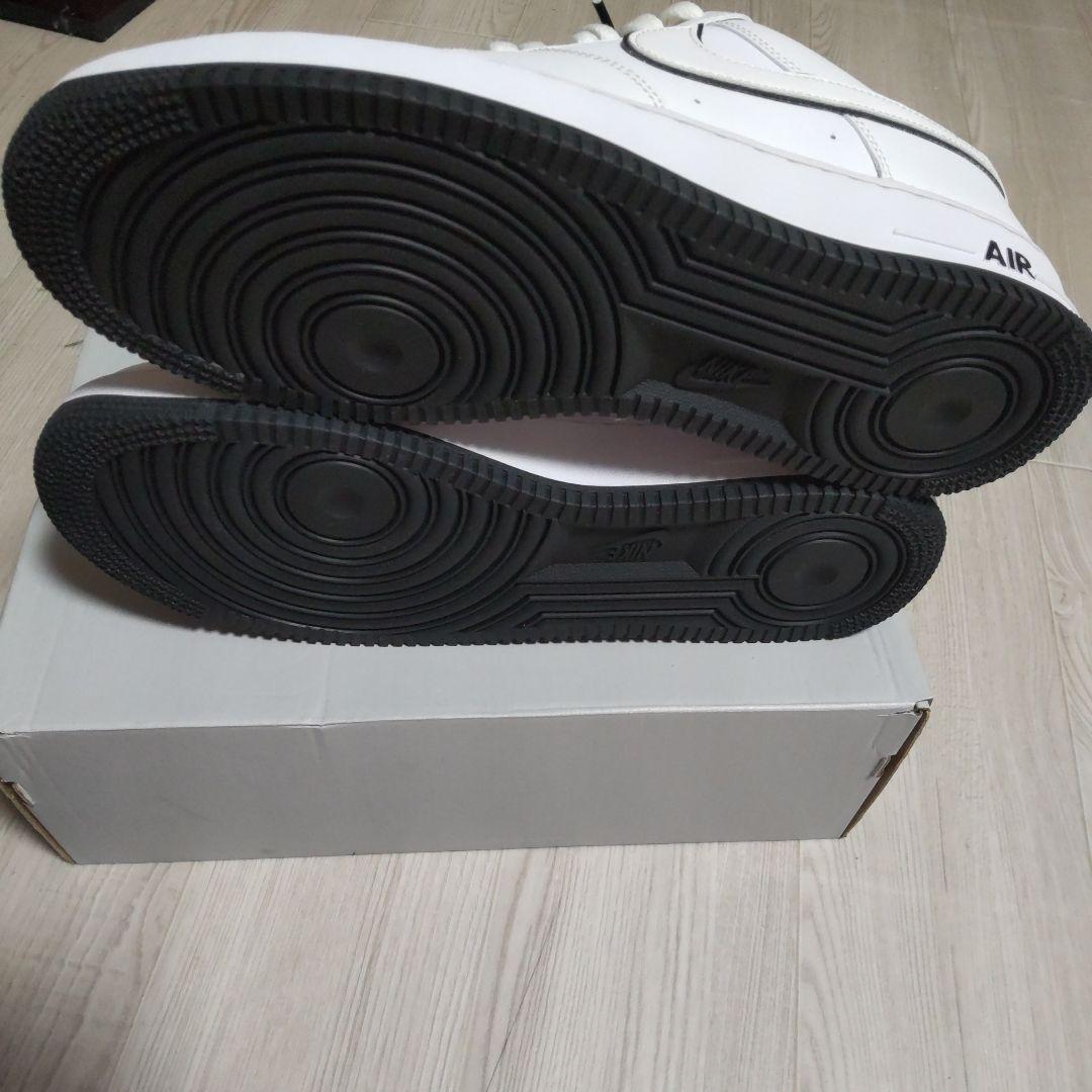 美品　ナイキ　エアフォース1　07　ホワイトブラック