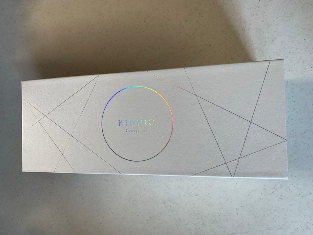 新品未使用　KINUJO LUXEJEWEL コードレスストレートアイロン