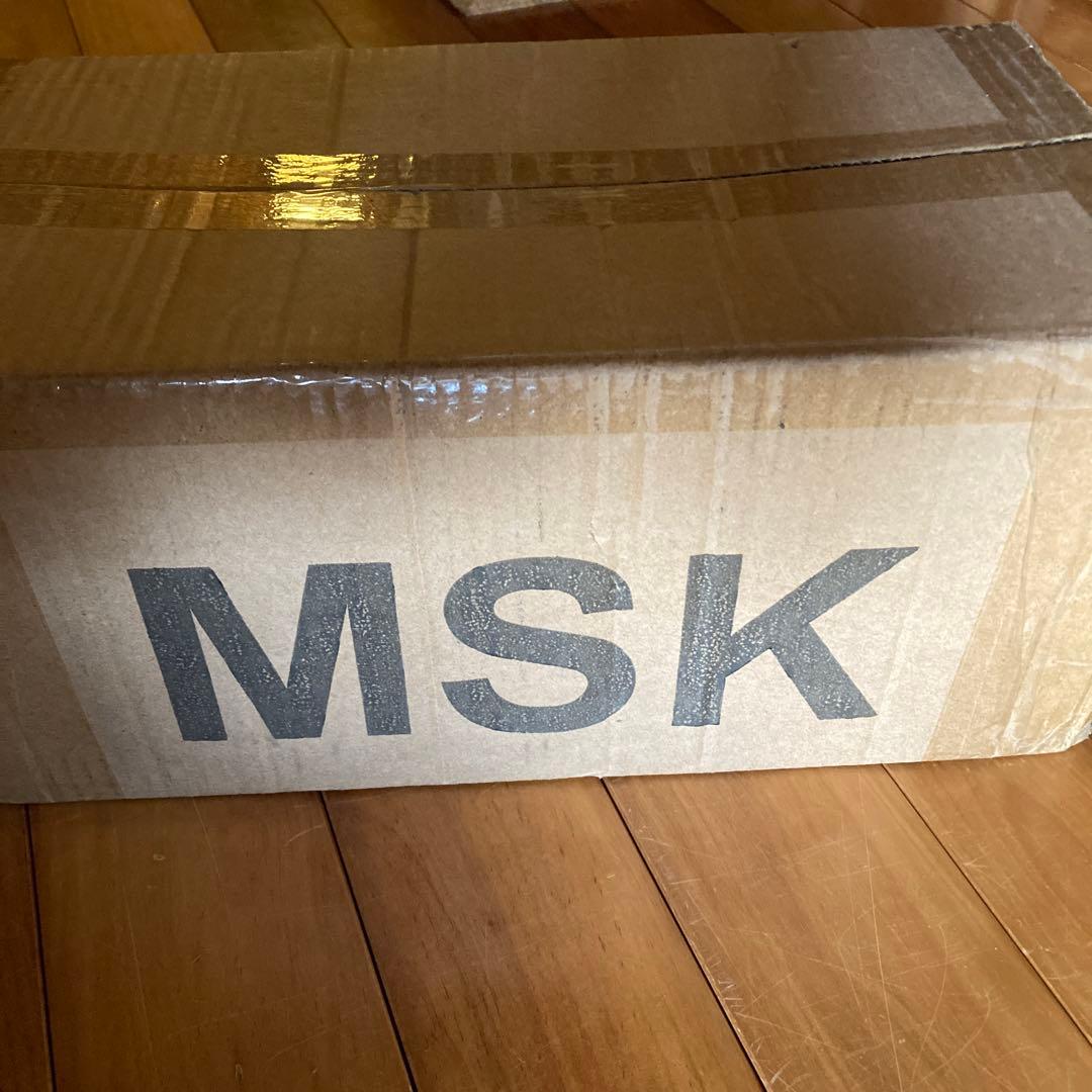 ティーライトキャンドル。燃焼時間4時間。