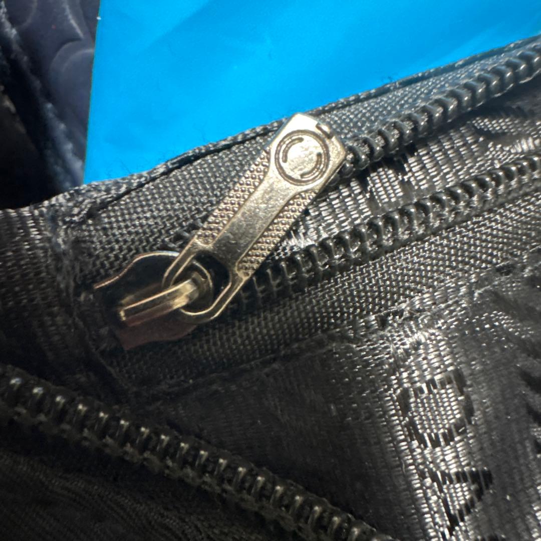 PRADAショルダーバッグメッセンジャーバッグ