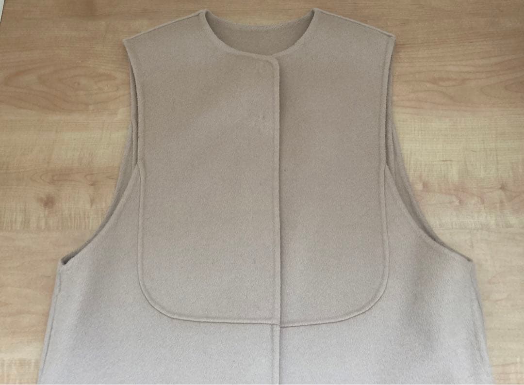 【美品】machatt マチャット　リバーウールベスト　ベージュ