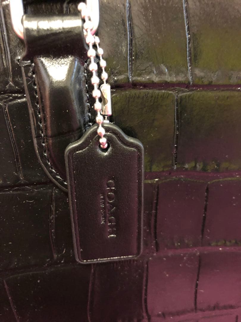 Coach黒 クロコダイル風バッグ