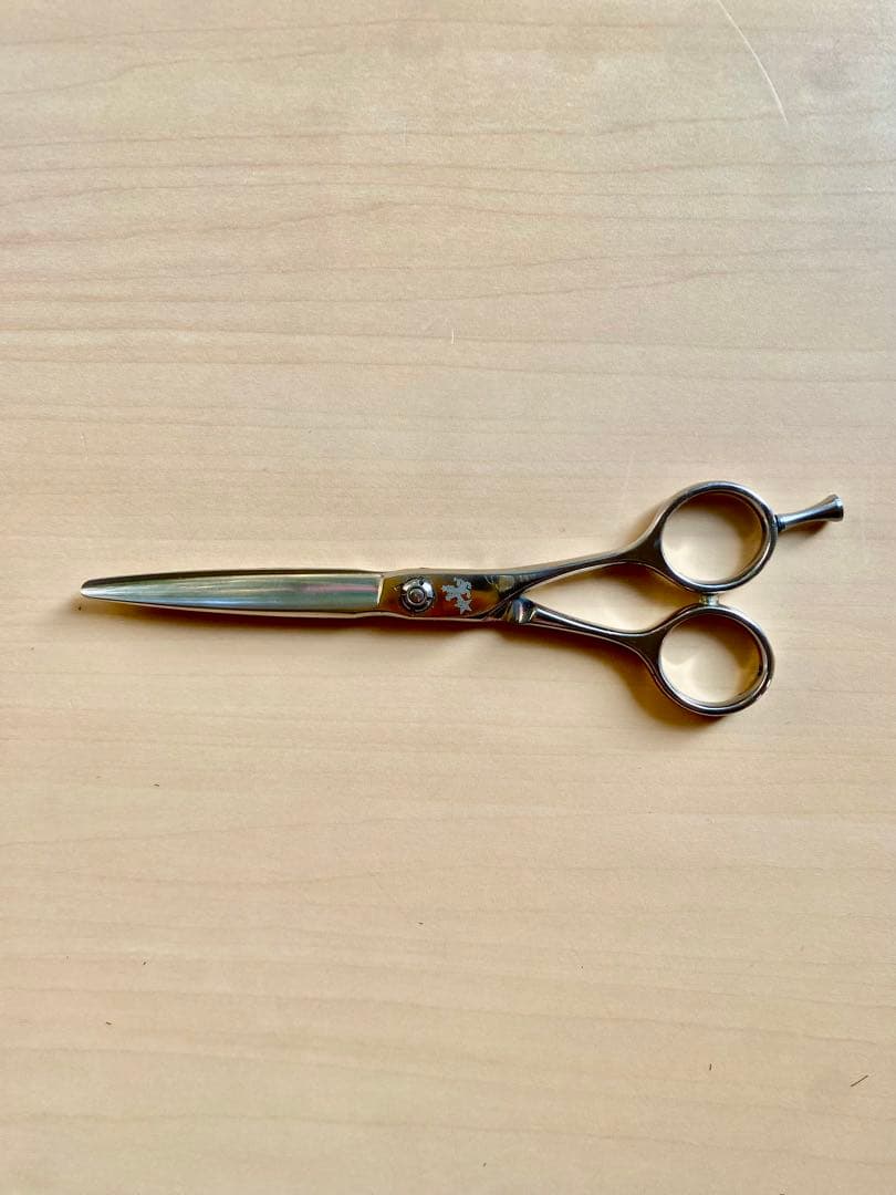 トラックシザー(ウェット用6インチ)即戦力。ベースカットに最適。毛を逃がさない。