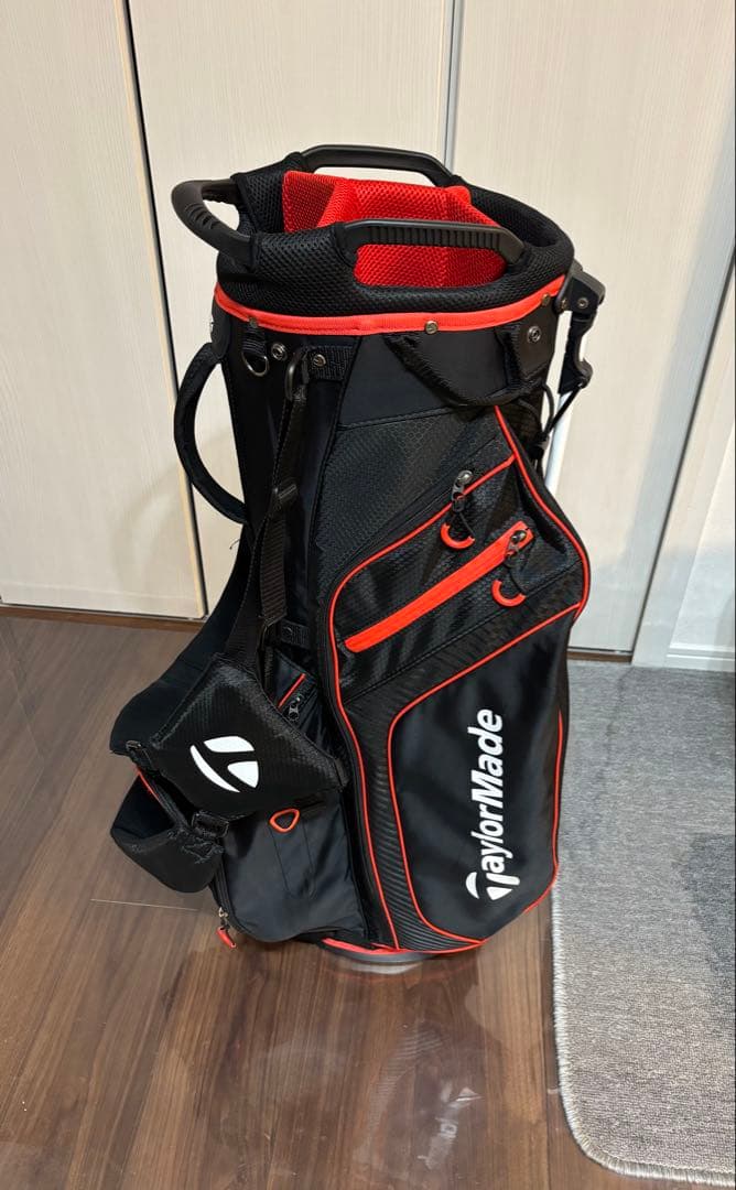 TaylorMade ゴルフスタンドバッグ ブラック/レッド