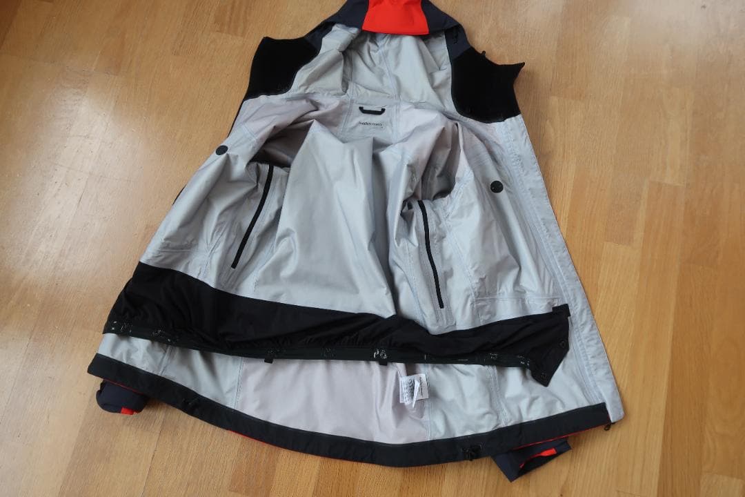 ピークパフォーマンス Gravity ３L上下 ジャケットⓈ パンツⓂ