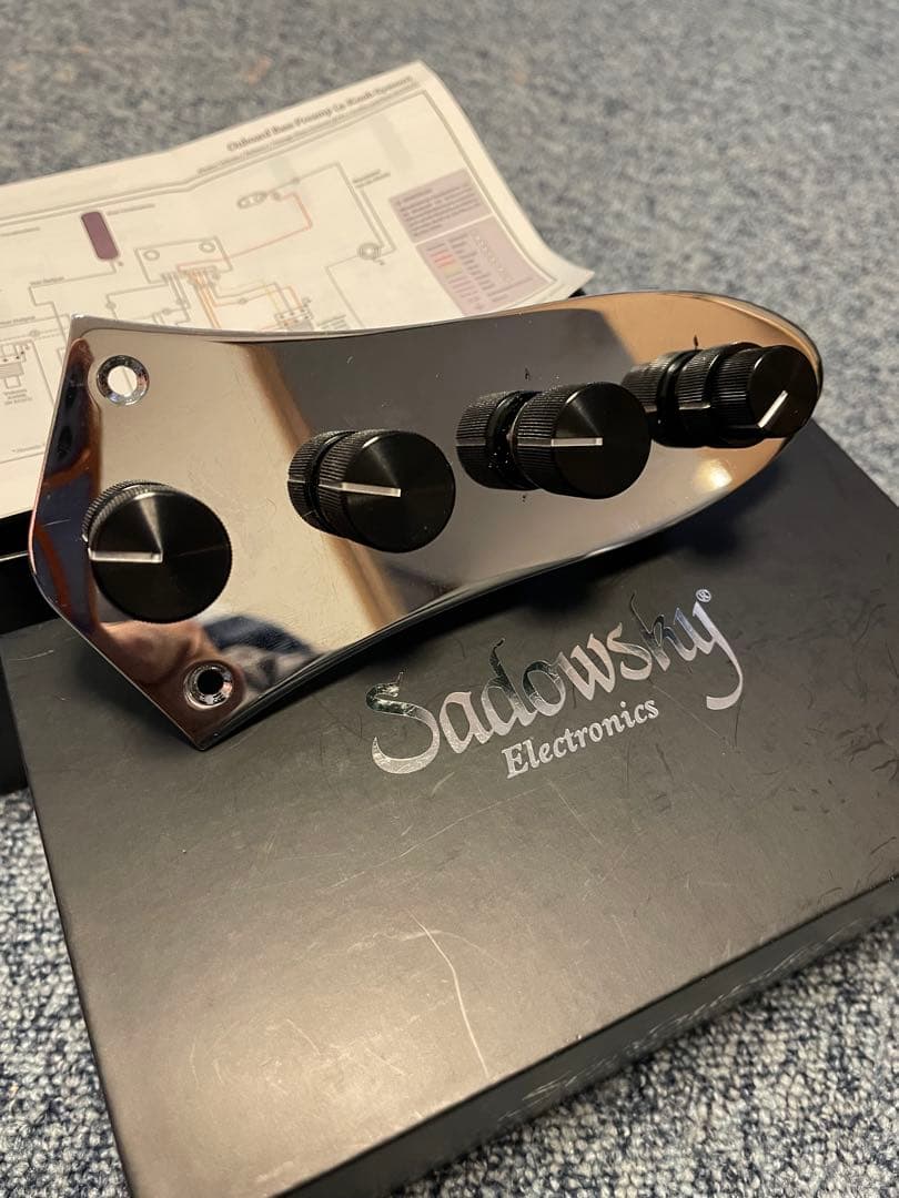 Sadowsky オンボードプリアンプ